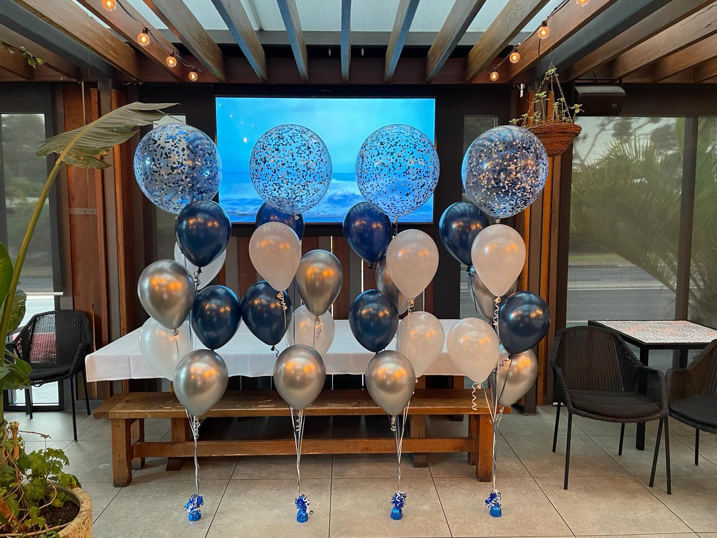 6 Helium Balloons Bouquet with 17 Inch Confetti Balloon