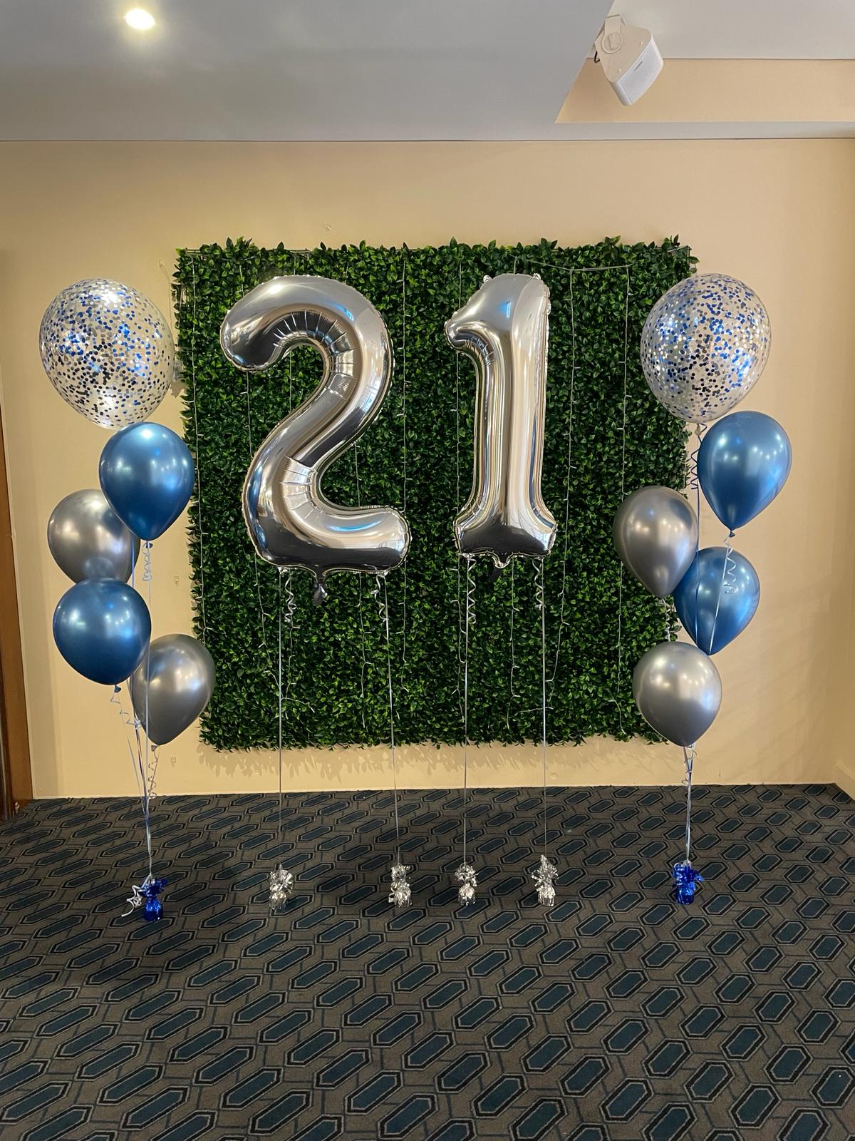 86cm Megaloon Numbers with 2 Bunch of 4 Helium Balloons Bouquet with 16 Inch Confetti Balloon
